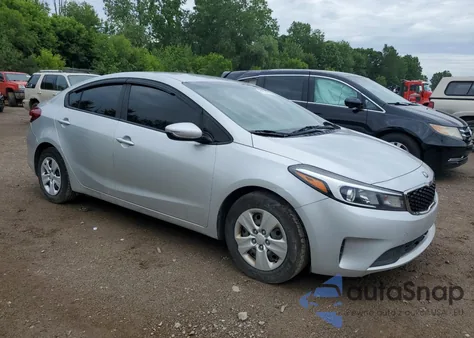 2017 Kia Forte Lx из США, поврежденный, VIN 3KPFL4A7XHE089258